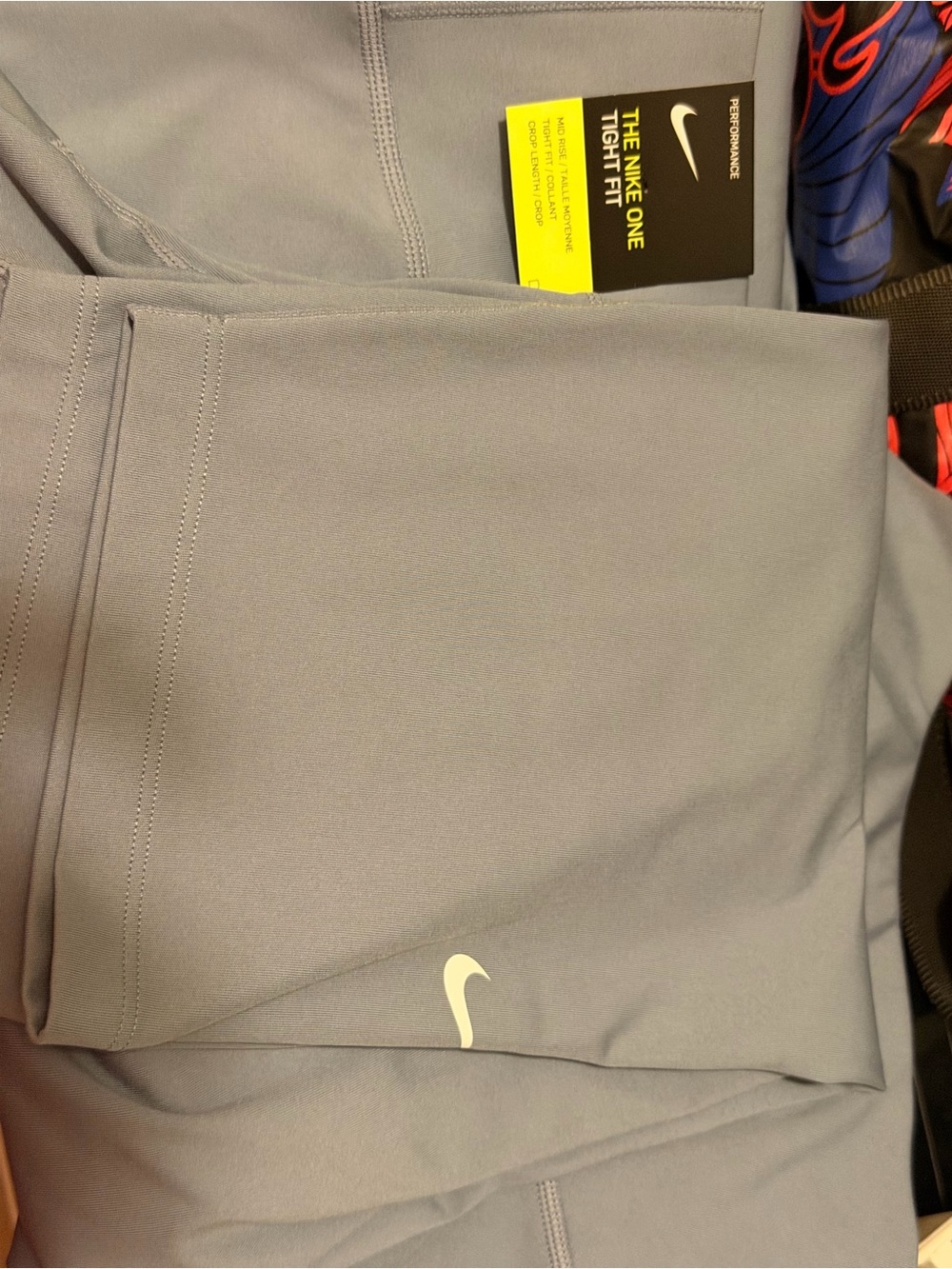 Nike "One Tight Fit" Crop leggings